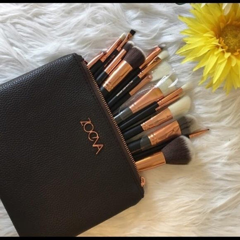 Zoeva 15 Piece Makeup Brushes With Pouch