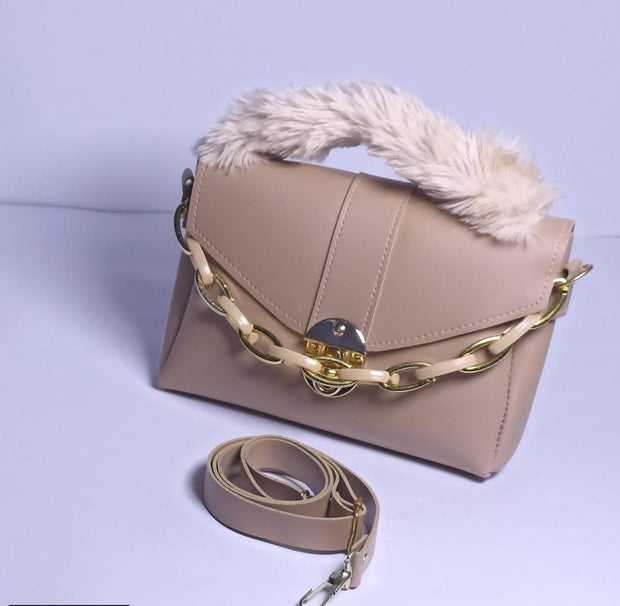 Women's Chunky Chain Purse With Fur